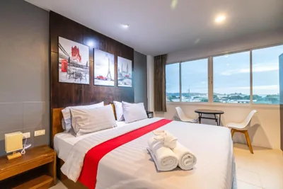 King Room with Sea View — Phuket Five Fortune Holiday Hotel